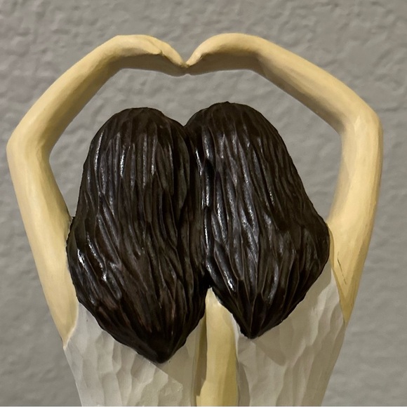 Sculpted Sisters Figurine - Picture 6 of 6